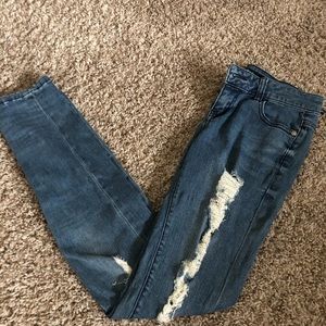 Ripped skinny jeans size 3